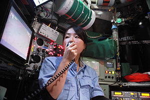 初の女性Co.パイロット調査潜航デビュー 第1274潜航 2011年10月14日